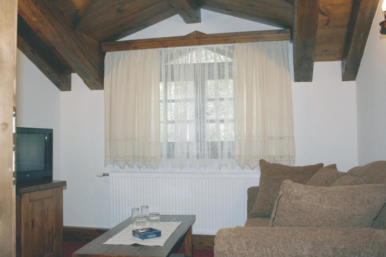 Family Hotel Makedonska Kruchma Dobrinishte Værelse billede