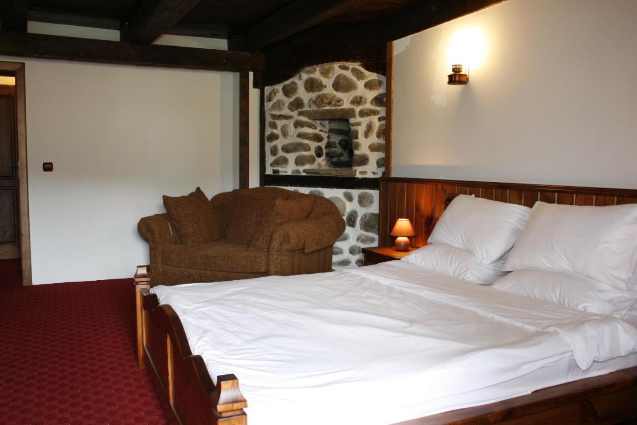 Family Hotel Makedonska Kruchma Dobrinishte Værelse billede