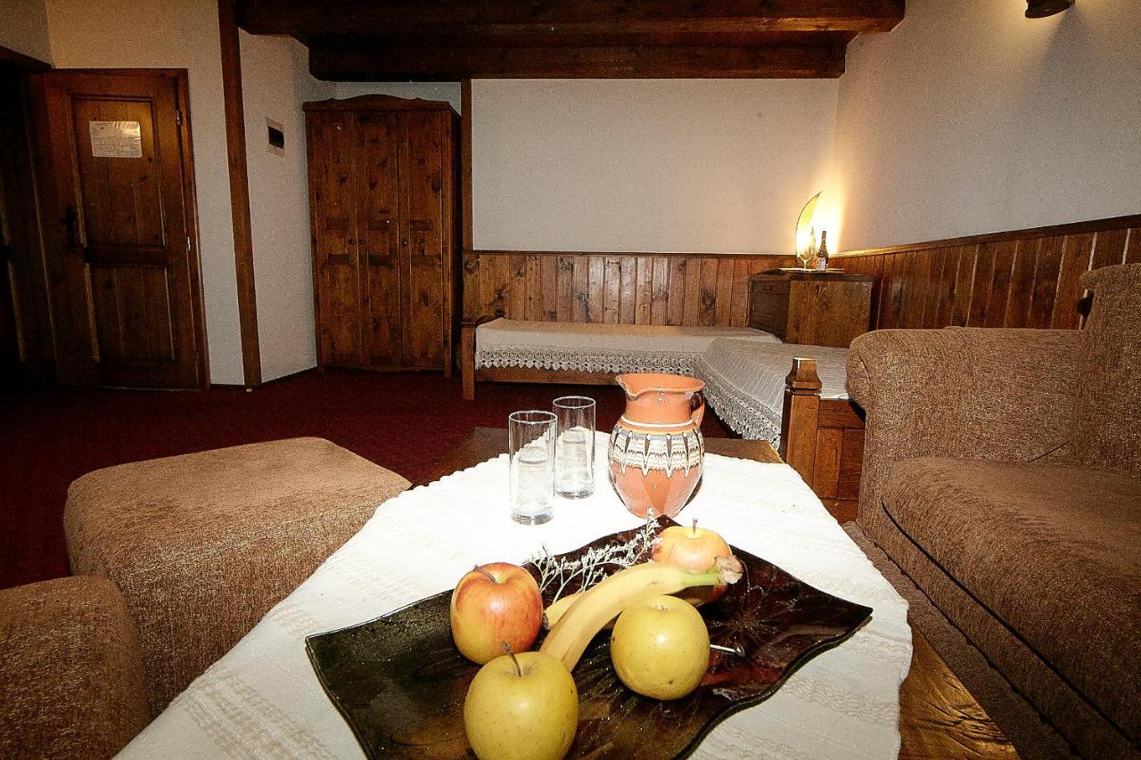 Family Hotel Makedonska Kruchma Dobrinishte Eksteriør billede