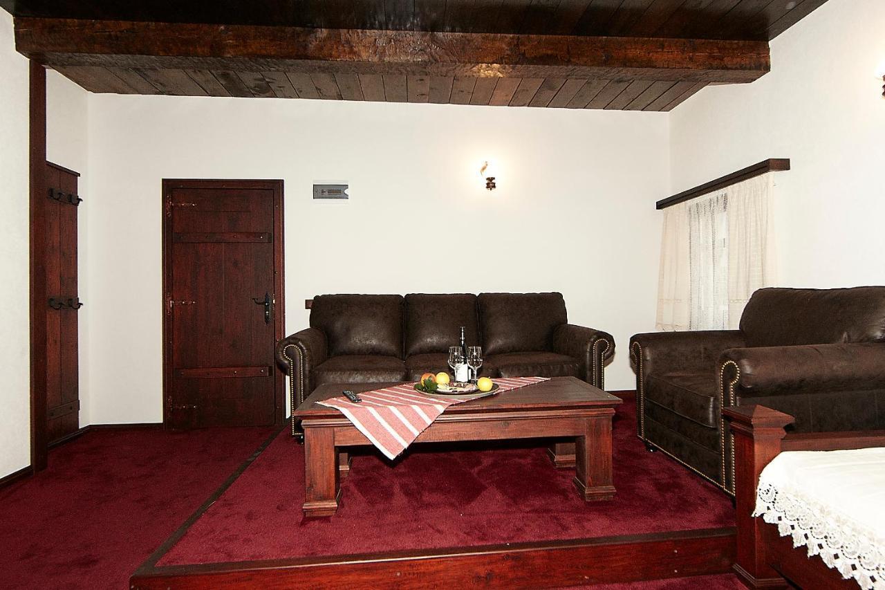 Family Hotel Makedonska Kruchma Dobrinishte Eksteriør billede