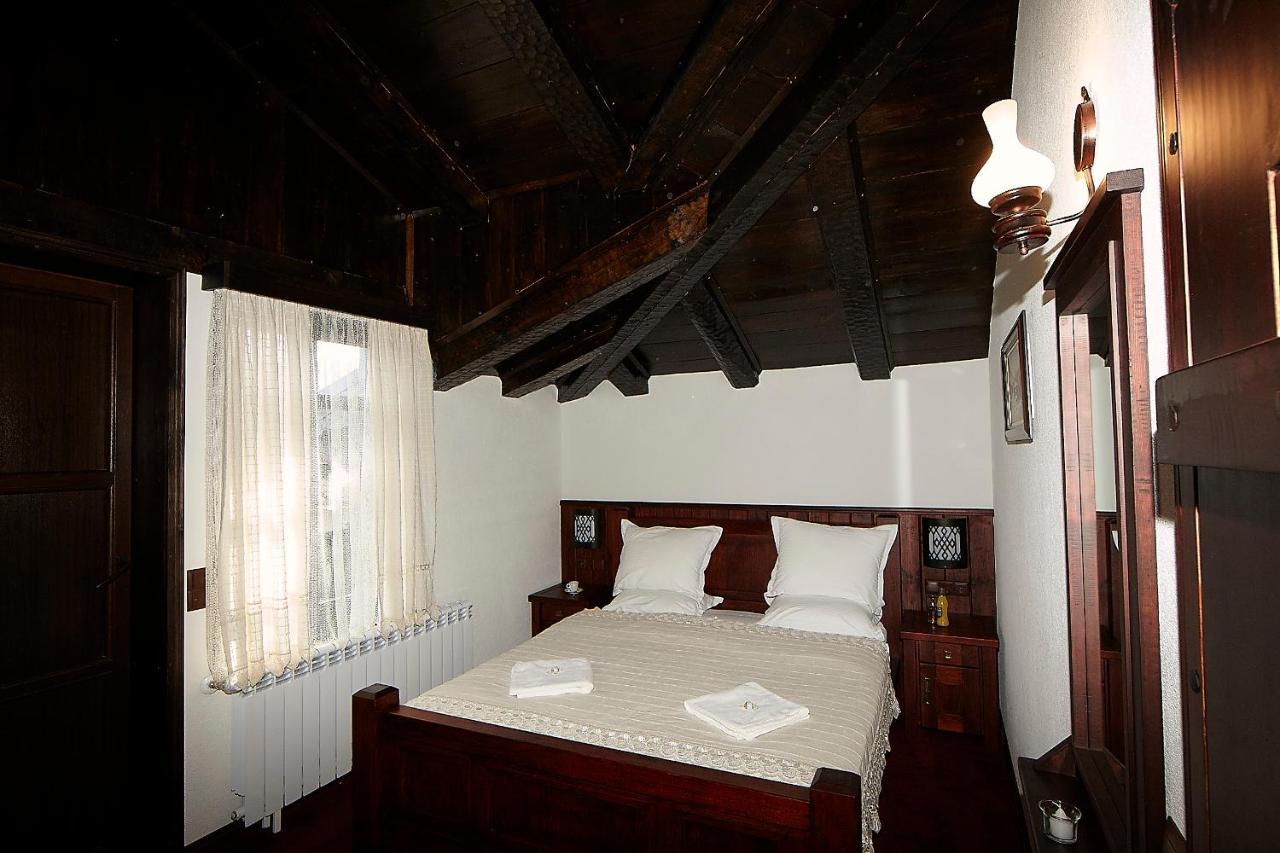 Family Hotel Makedonska Kruchma Dobrinishte Eksteriør billede